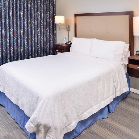 Hampton Inn Seattle Airport SeaTac Exterior photo